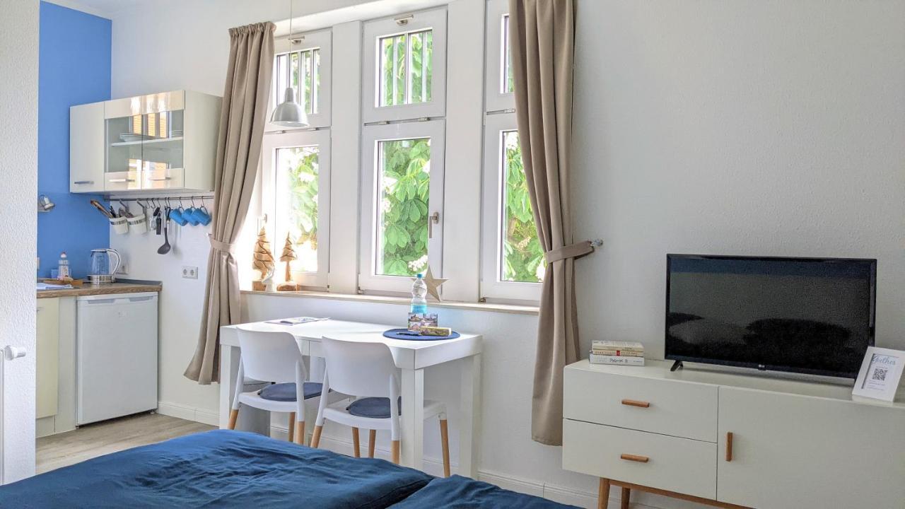 Goethes Liebste Betten - Moderne Zentrumsnahe Apartments Im Historischen Fachwerkhaus Mit Smart-Tv, Wlan, Parkplatz Wernigerode Luaran gambar