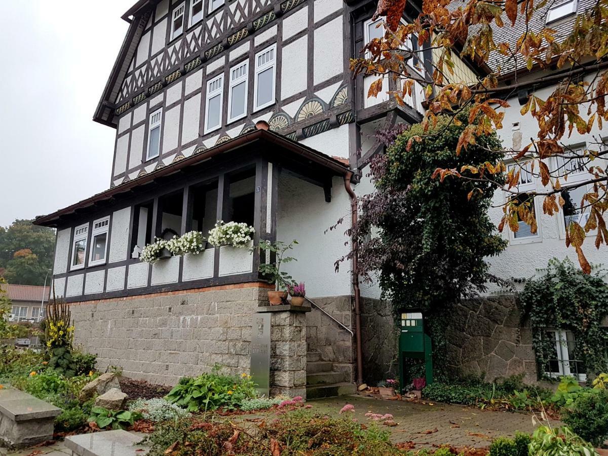 Goethes Liebste Betten - Moderne Zentrumsnahe Apartments Im Historischen Fachwerkhaus Mit Smart-Tv, Wlan, Parkplatz Wernigerode Luaran gambar